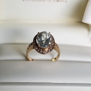 Jewelry - 10k yellow gold aquamarine diamond halo ring 7 Jewelry - 10k yellow gold aquamarine diamond halo ring 7